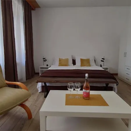 Feriehus Revi Apartman *