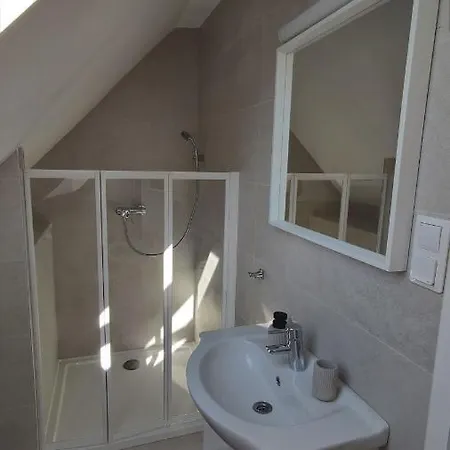 Revi Apartman Feriehus *